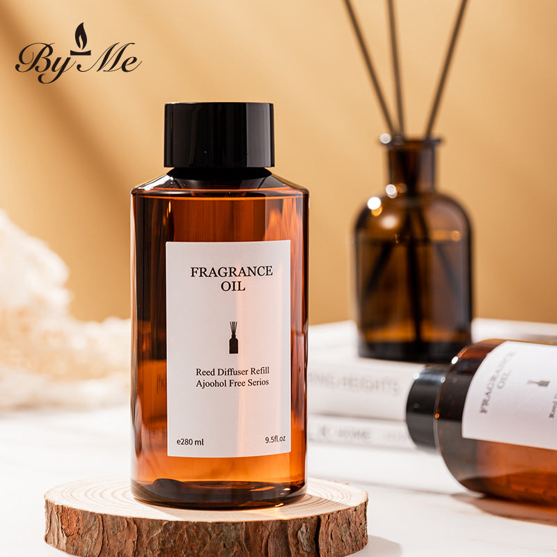 Hotel flameless aromatherapy essential oil refill liquid, home bedroom premium fragrance diffuser, perfume ornament.
